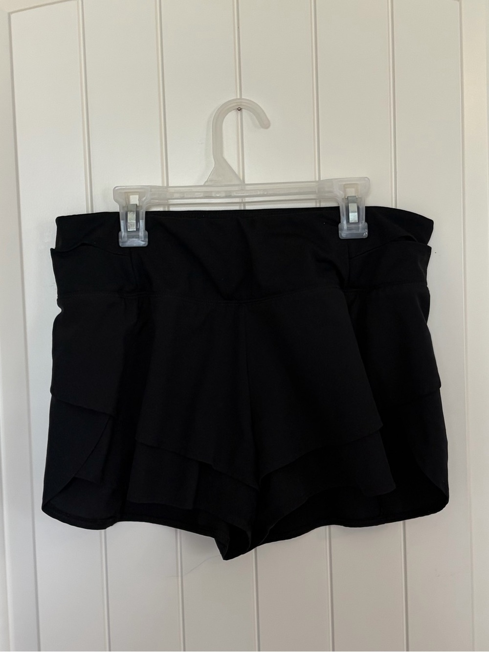 black calia shorts